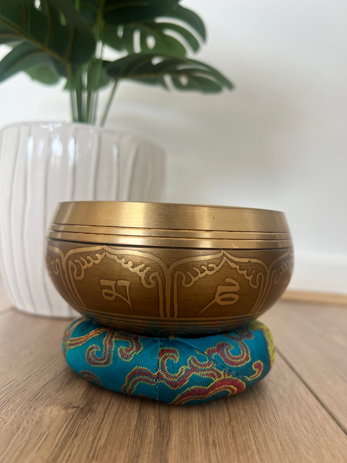 Om Singing Bowl