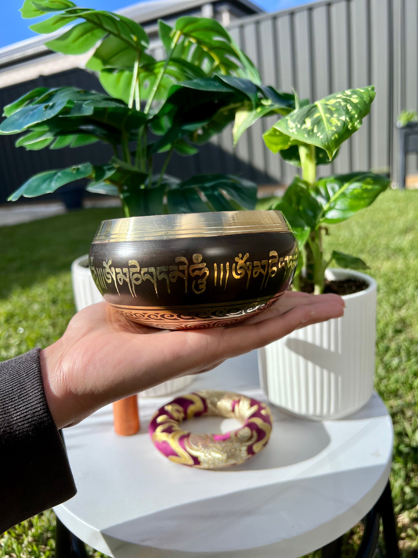 Om Mani Padme Hum Singing Bowl