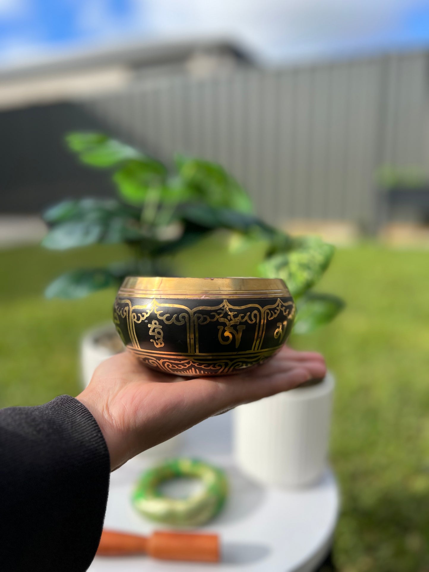 Om Singing Bowl Sound