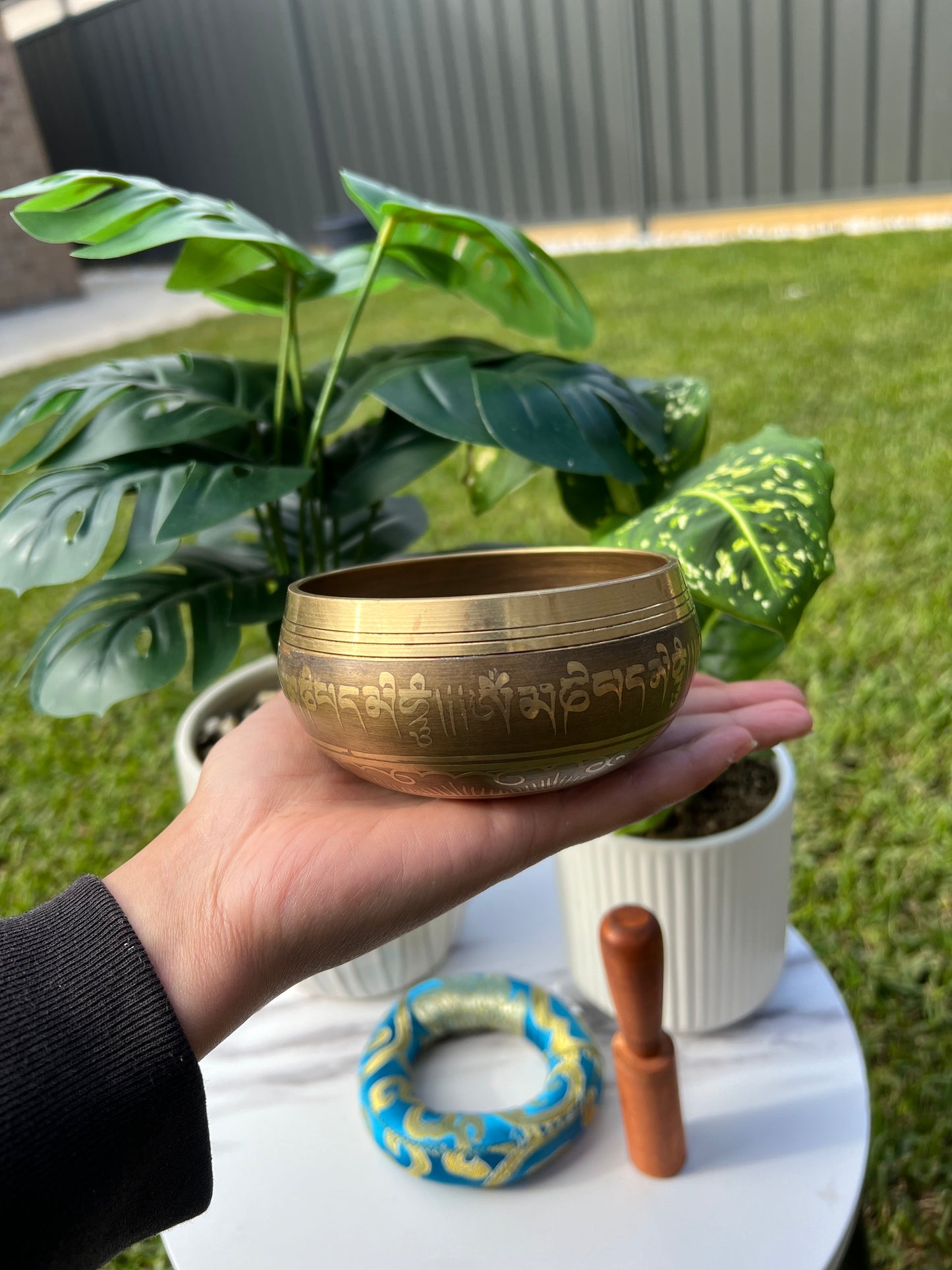 Mantra Om Mani Padme Hum Singing Bowl