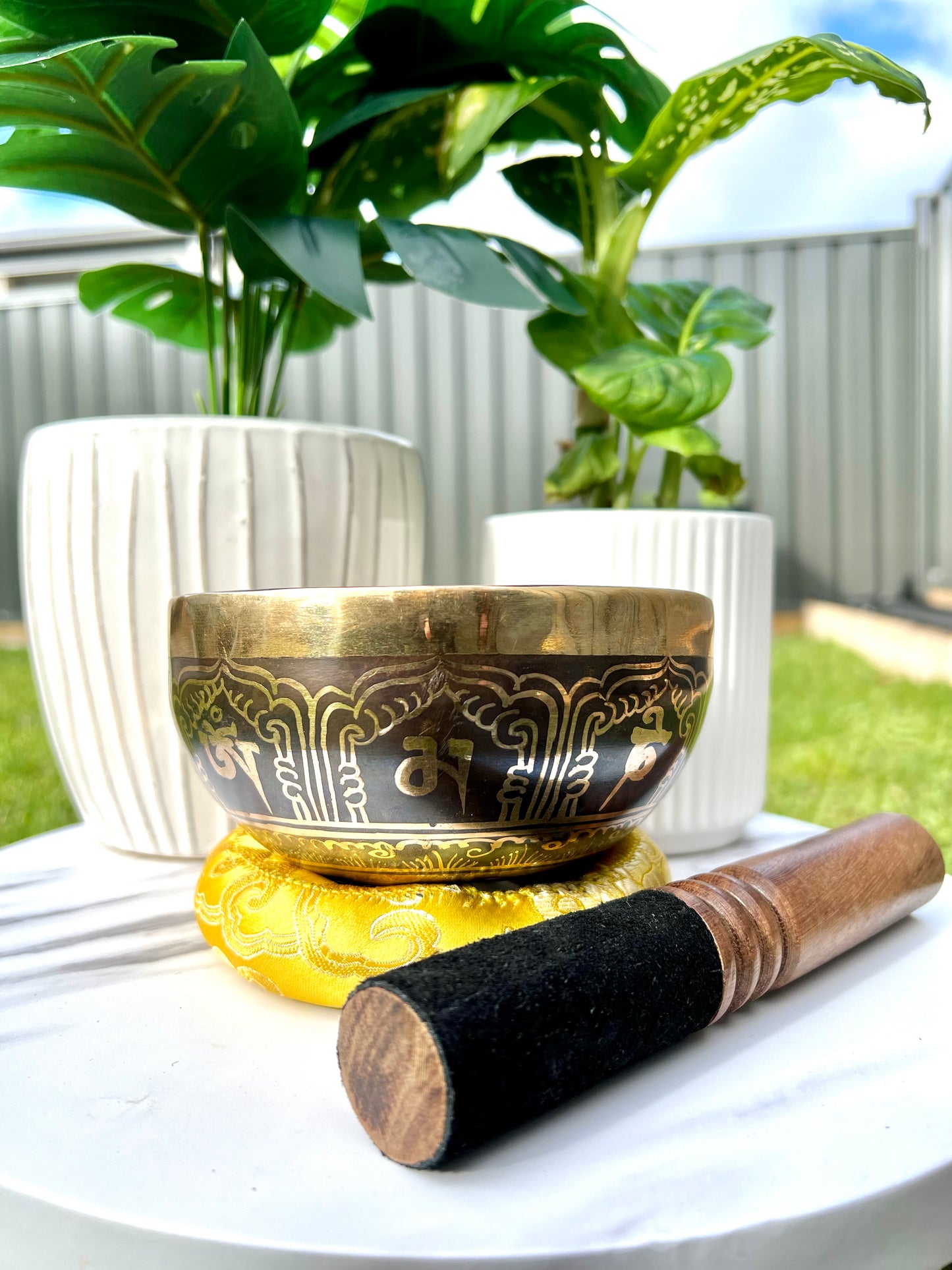 Yellow Singing Bowl Ring Cushion