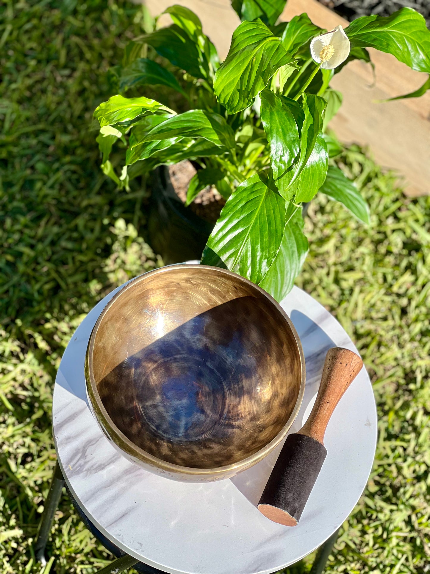 Full Moon Singing Bowl from Nepal