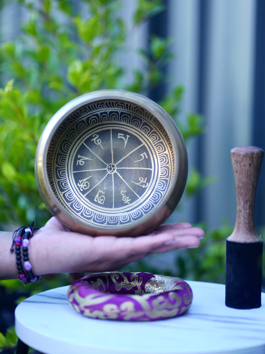 Mantra with Bajra Singing Bowl