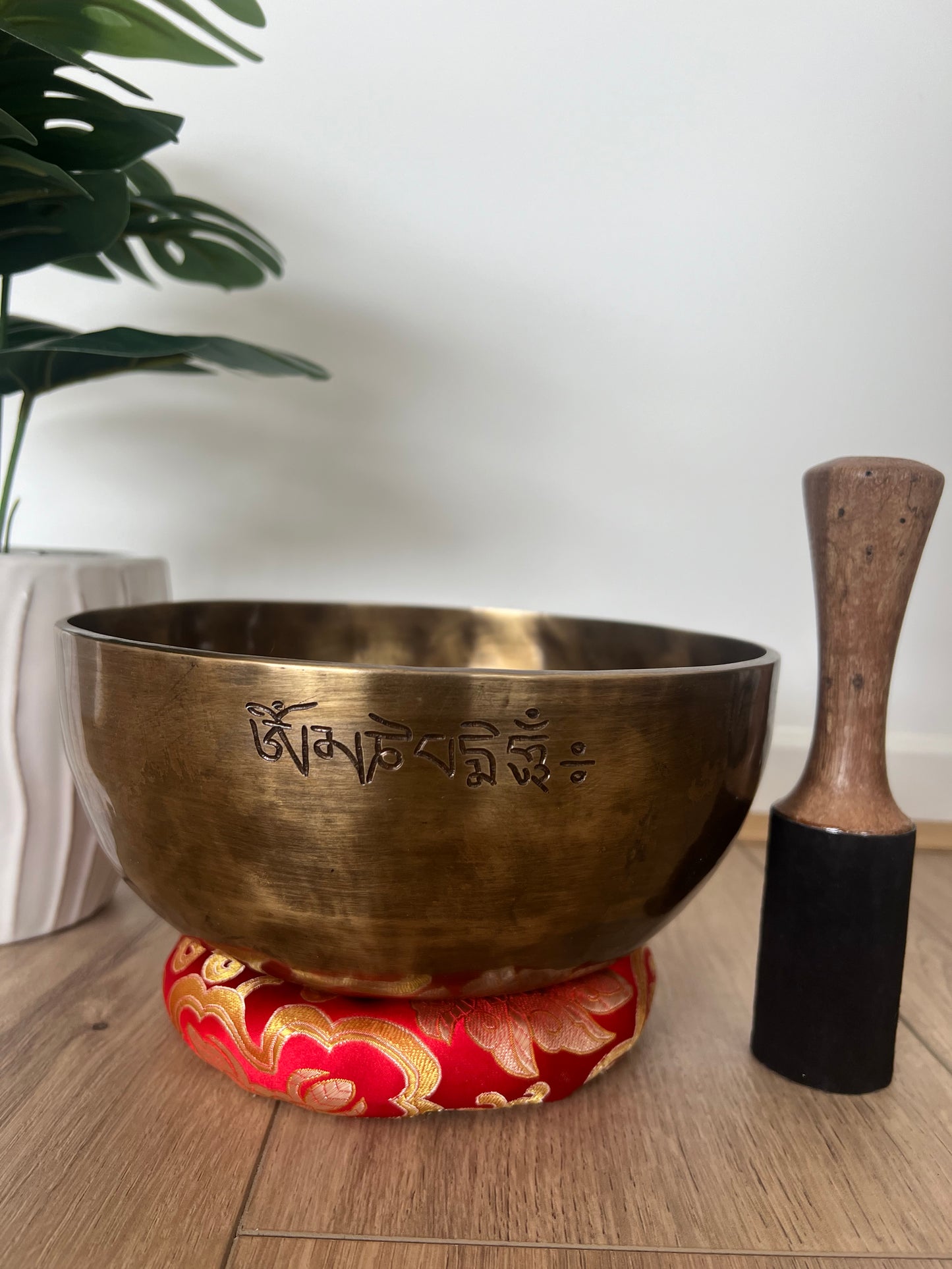 Full Moon Singing Bowl